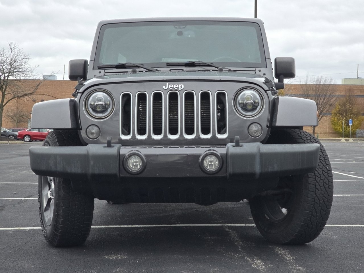 Used 2016 Jeep Wrangler Unlimited Sahara w/ Dual Top Group image 9