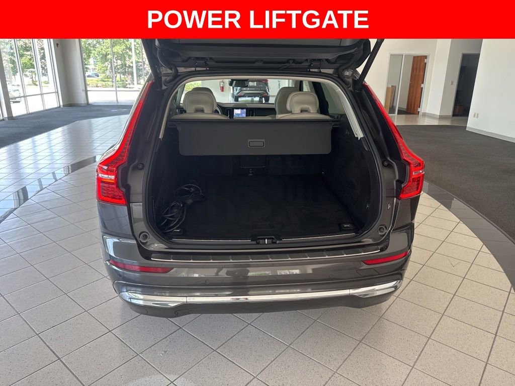 Used 2022 Volvo XC60 T8 Inscription w/ Advanced Package image 7