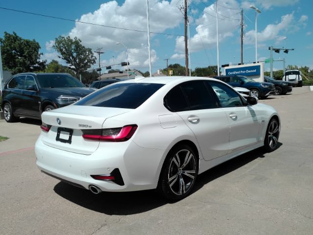 Used 2022 BMW 330e w/ Driving Assistance Package RWD image 8