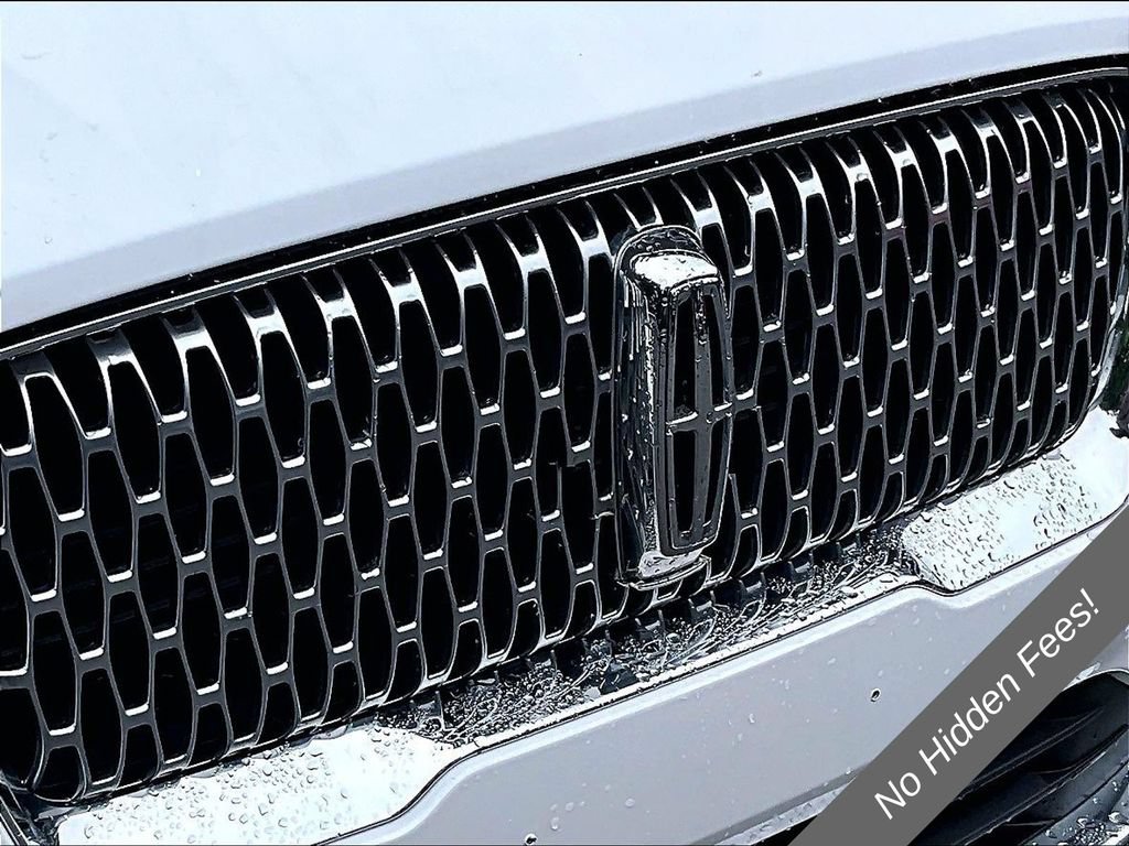 Used 2021 Lincoln Corsair AWD w/ Premium Package image 23