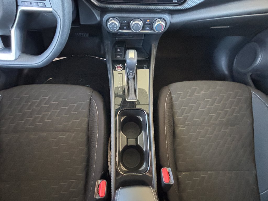 Used 2023 Nissan Kicks SV FWD image 18