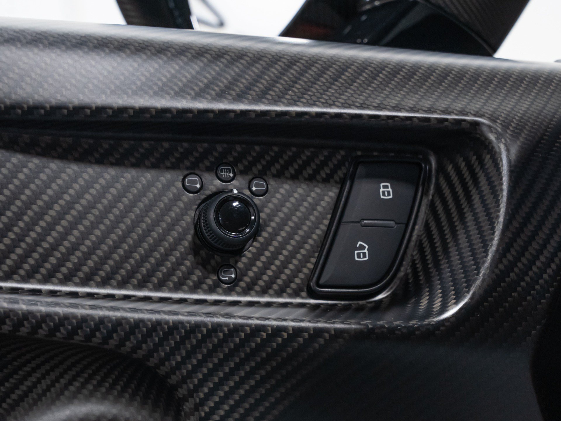 Used 2024 Lamborghini Huracan STO RWD image 50