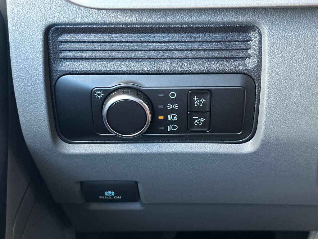 New 2026 Ford F550 4x4 Crew Cab image 27