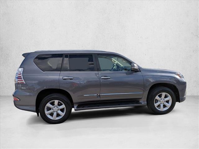 Used 2019 Lexus GX 460 image 4