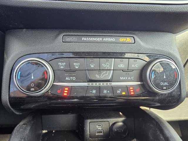 Used 2022 Ford Escape SEL image 18