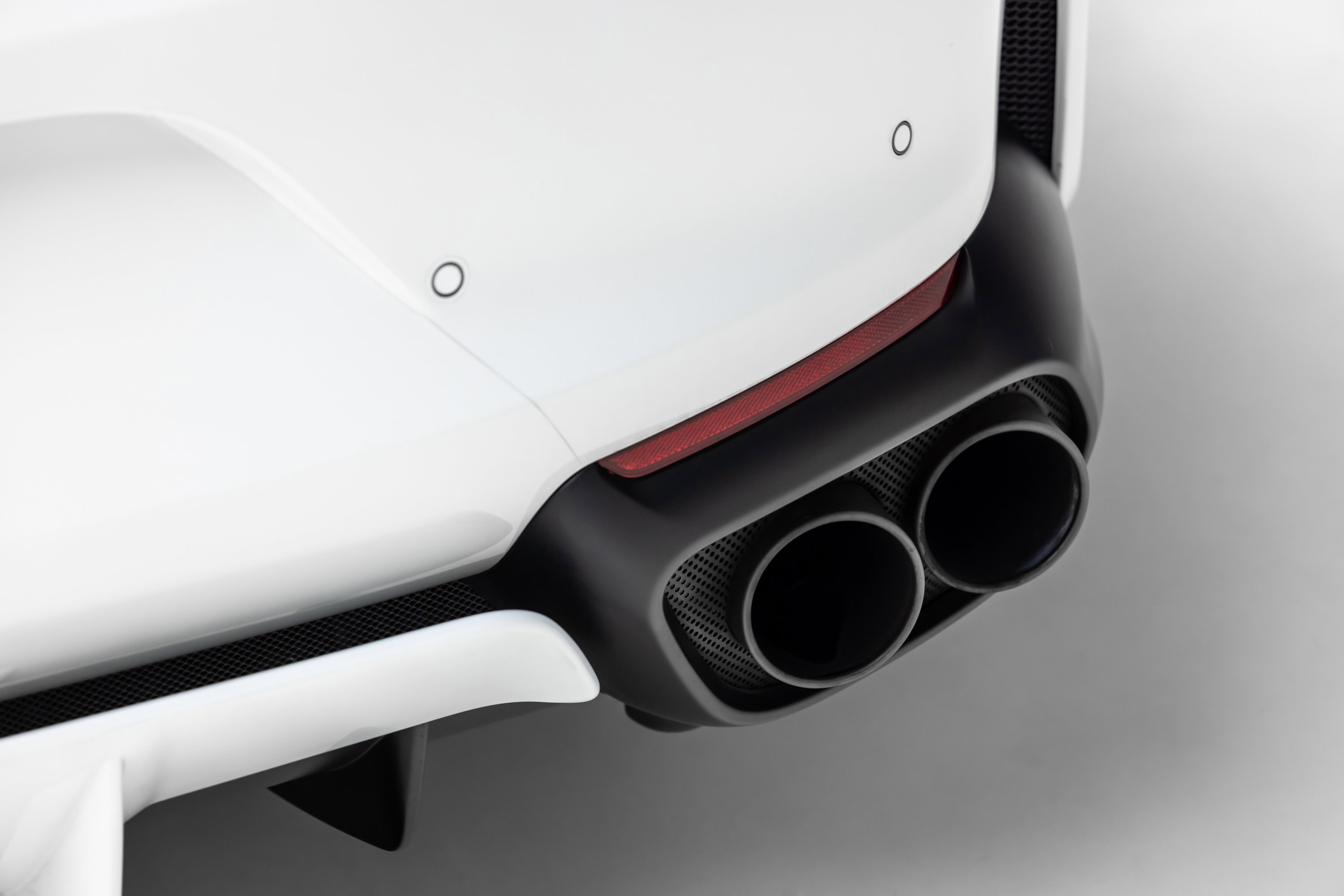 Certified 2019 Ferrari 812 Superfast image 33