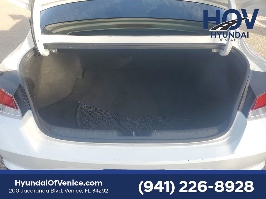 Certified 2022 Hyundai Elantra SEL image 13