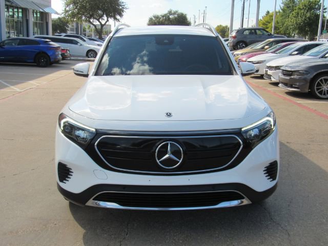 Used 2022 Mercedes-Benz EQB 300 4MATIC w/ Exclusive Package image 2