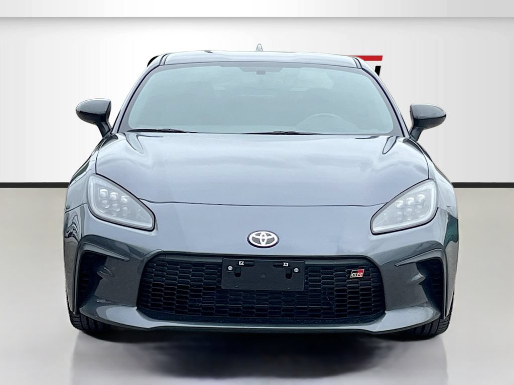 Used 2025 Toyota GR86 Premium RWD image 2