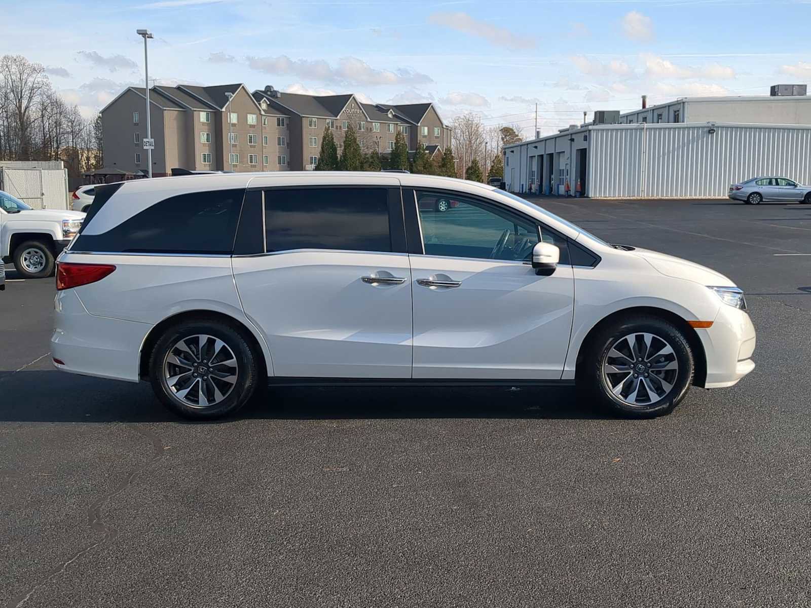Used 2023 Honda Odyssey EX-L image 9
