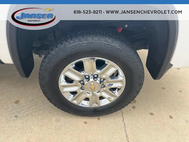 Used 2024 Chevrolet Silverado 2500 High Country w/ High Country Premium Package AWD/4WD image 9