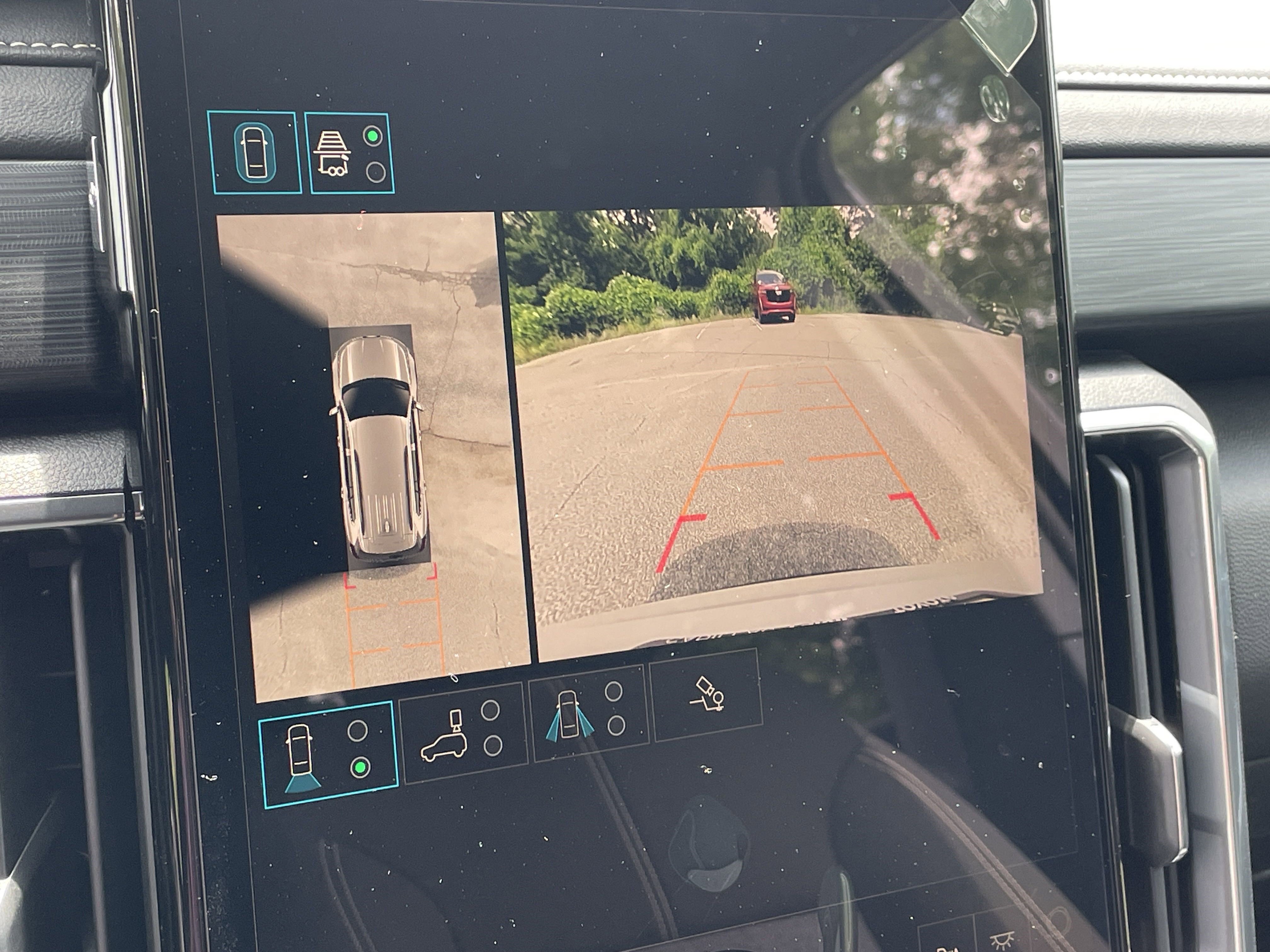 New 2025 GMC Acadia Elevation image 23