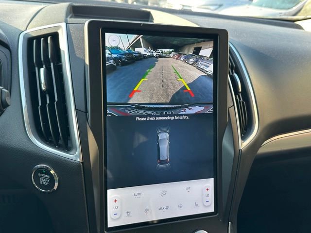 Used 2024 Ford Edge Titanium image 13