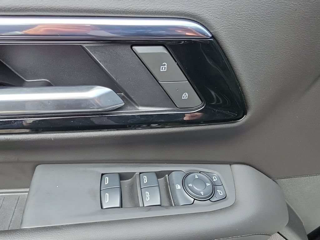 Certified 2025 Chevrolet Tahoe LS AWD/4WD image 22