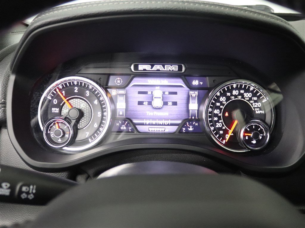 Used 2021 RAM 1500 Laramie AWD/4WD image 34