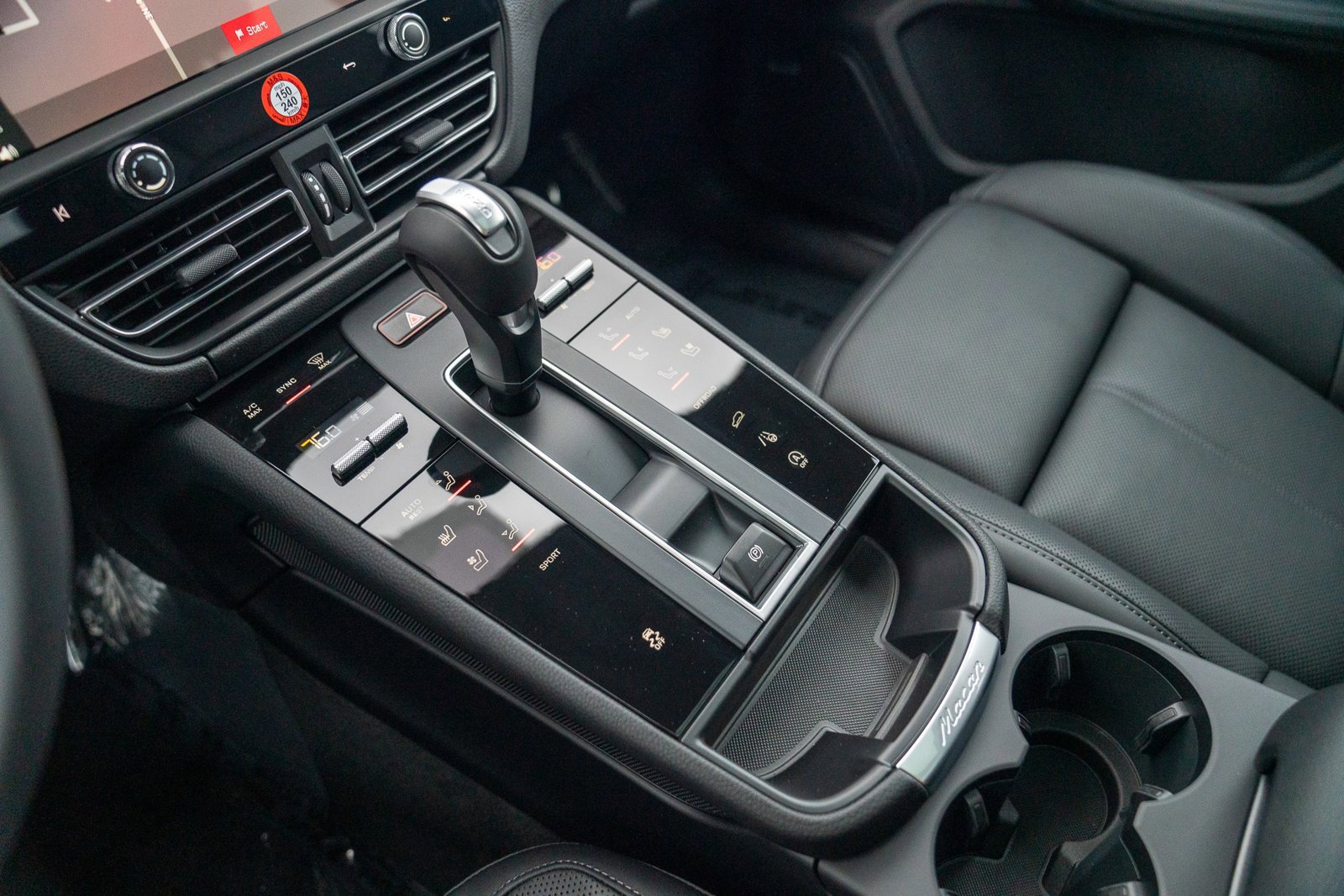 New 2026 Porsche Macan image 21