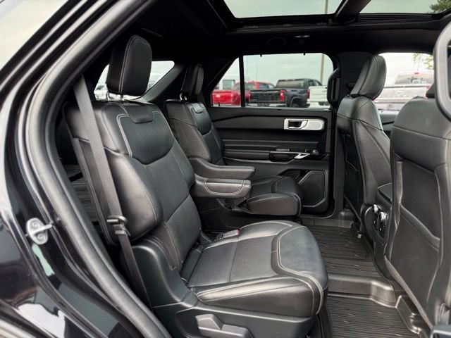 Used 2023 Ford Explorer ST w/ Technology Package AWD/4WD image 18