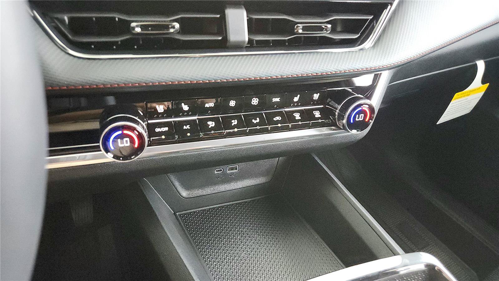 New 2027 Chevrolet Equinox RS w/ Safety and Technology Package AWD/4WD image 34