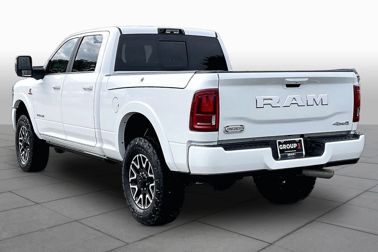 Used 2025 RAM 2500 Limited AWD/4WD image 12