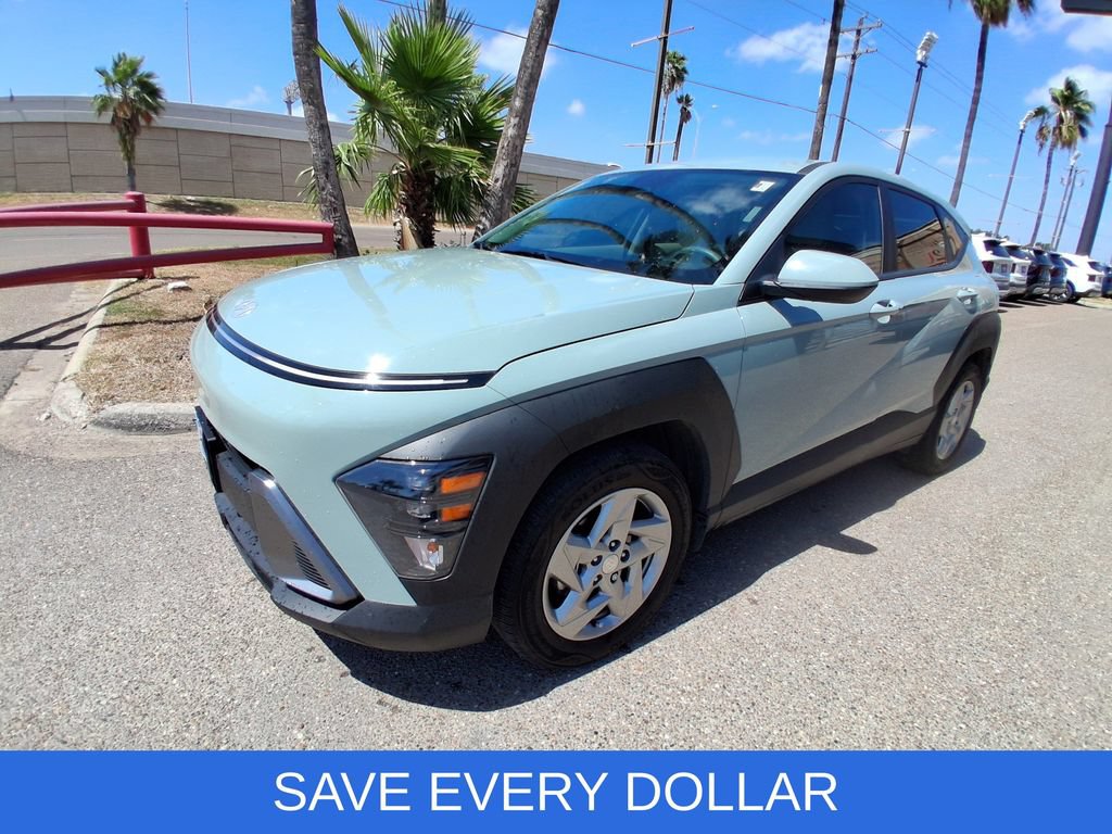 Used 2024 Hyundai Kona SE FWD image 3