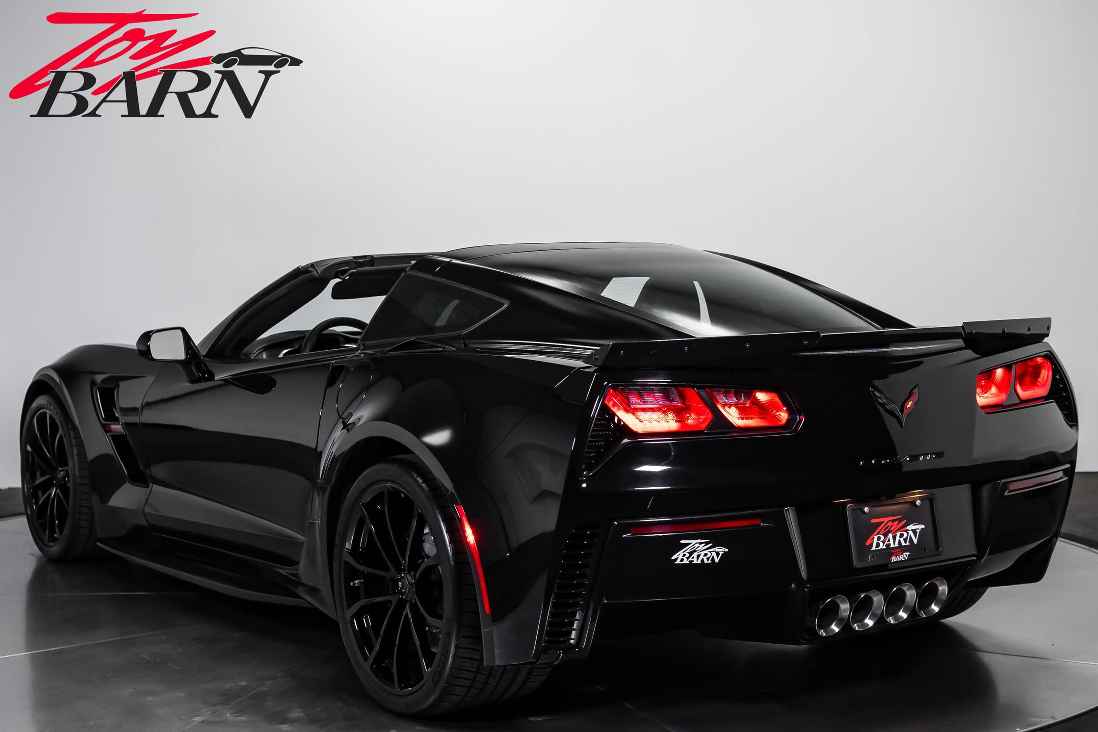 Used 2017 Chevrolet Corvette Grand Sport RWD image 3