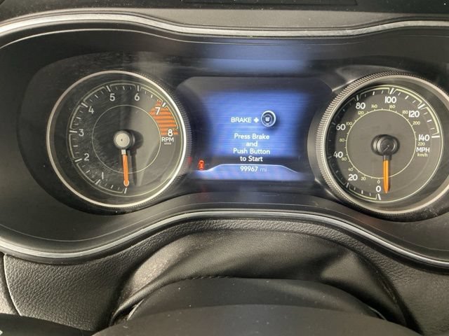 Used 2019 Jeep Cherokee Trailhawk AWD/4WD image 29