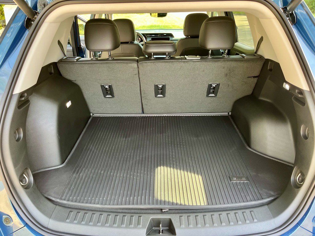 New 2026 GMC Terrain Denali w/ LPO, Floor Liner Package image 22