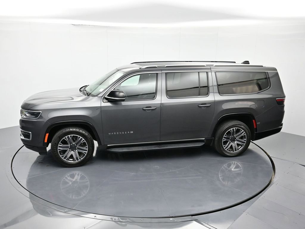 Used 2024 Jeep Wagoneer L Series II RWD image 38