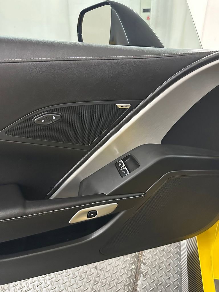 Used 2015 Chevrolet Corvette Stingray Coupe w/ ZF1 Appearance Package image 9