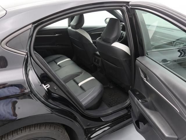 Used 2026 Toyota Camry Hybrid w/ Convenience Package FWD image 29