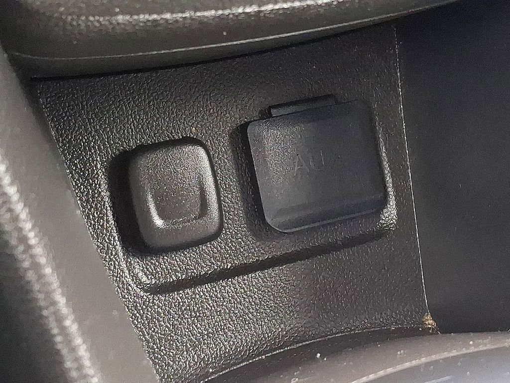 Used 2015 Buick Encore FWD image 24