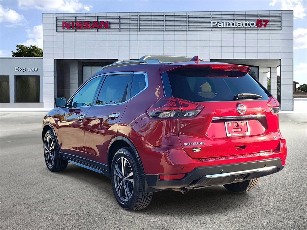 Used 2019 Nissan Rogue SV w/ Premium Package image 4