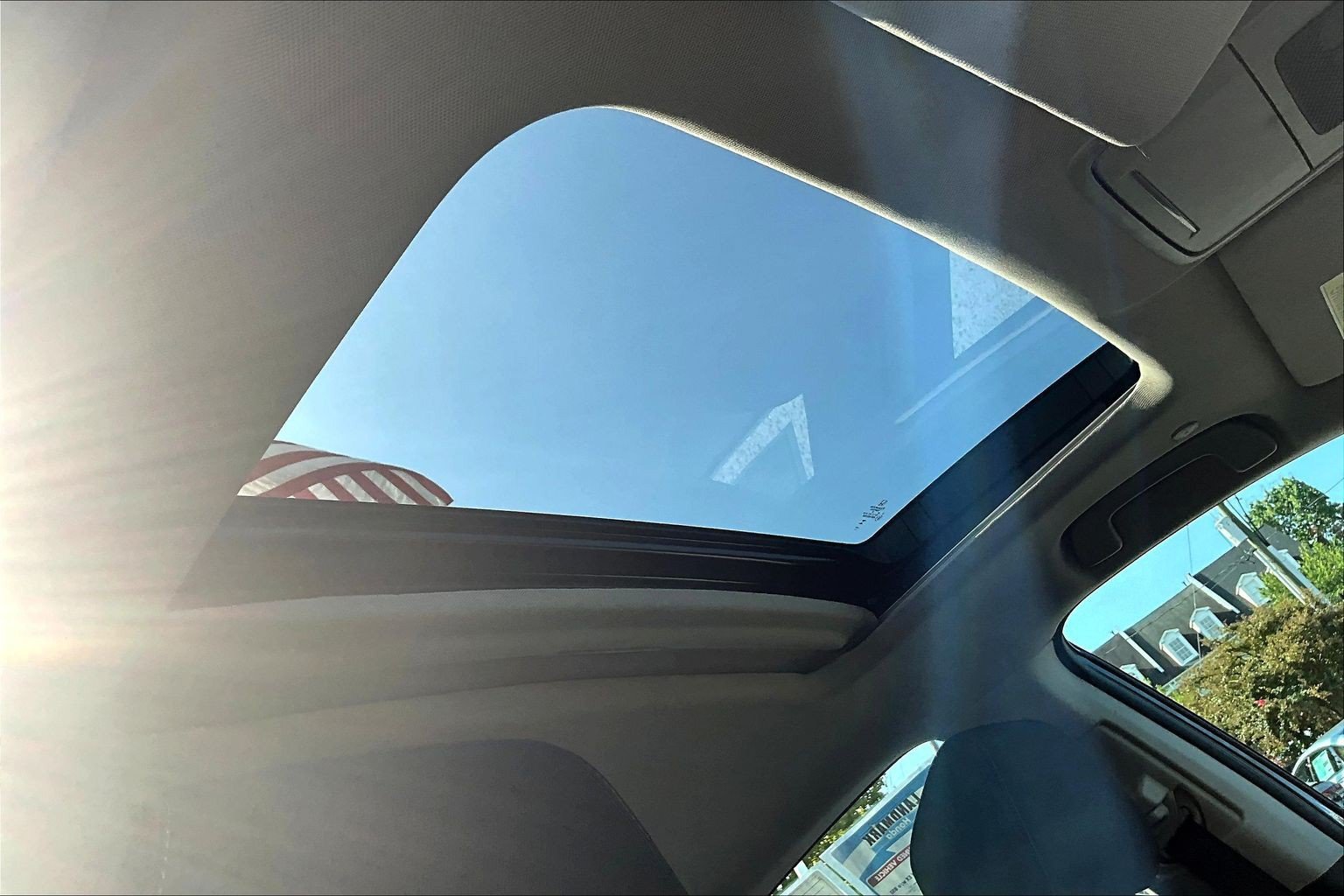 Used 2023 Honda Accord EX image 17