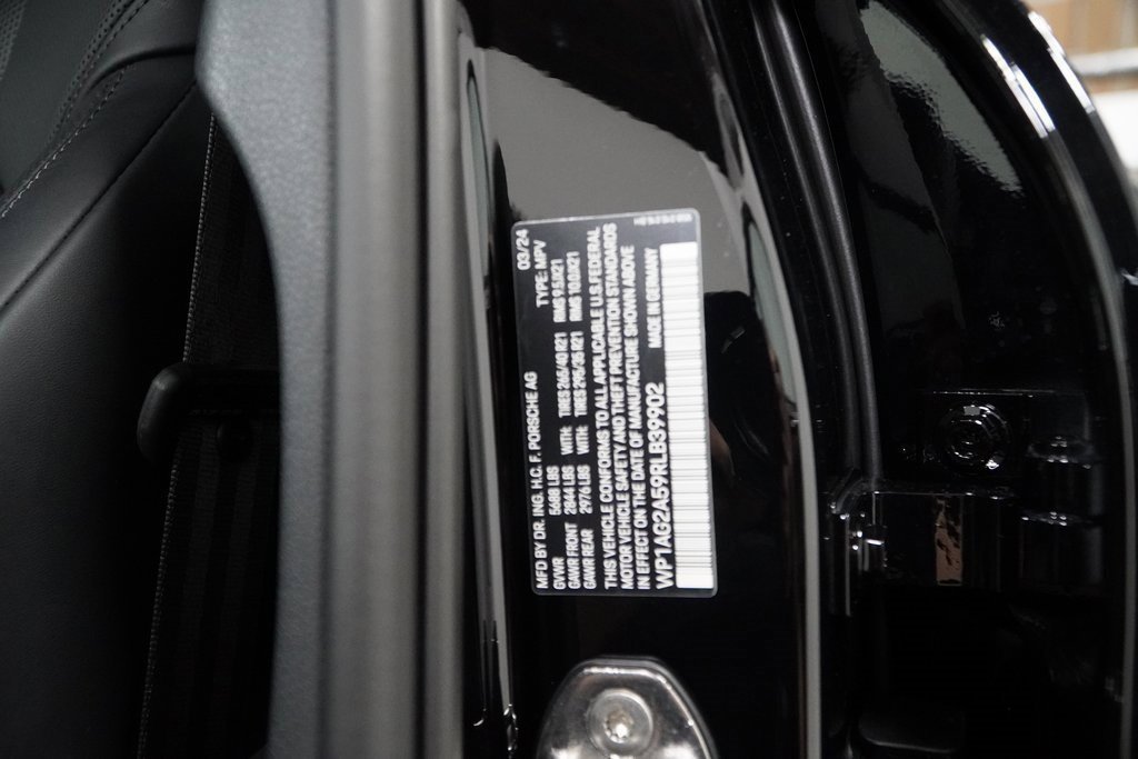 Used 2024 Porsche Macan S image 21