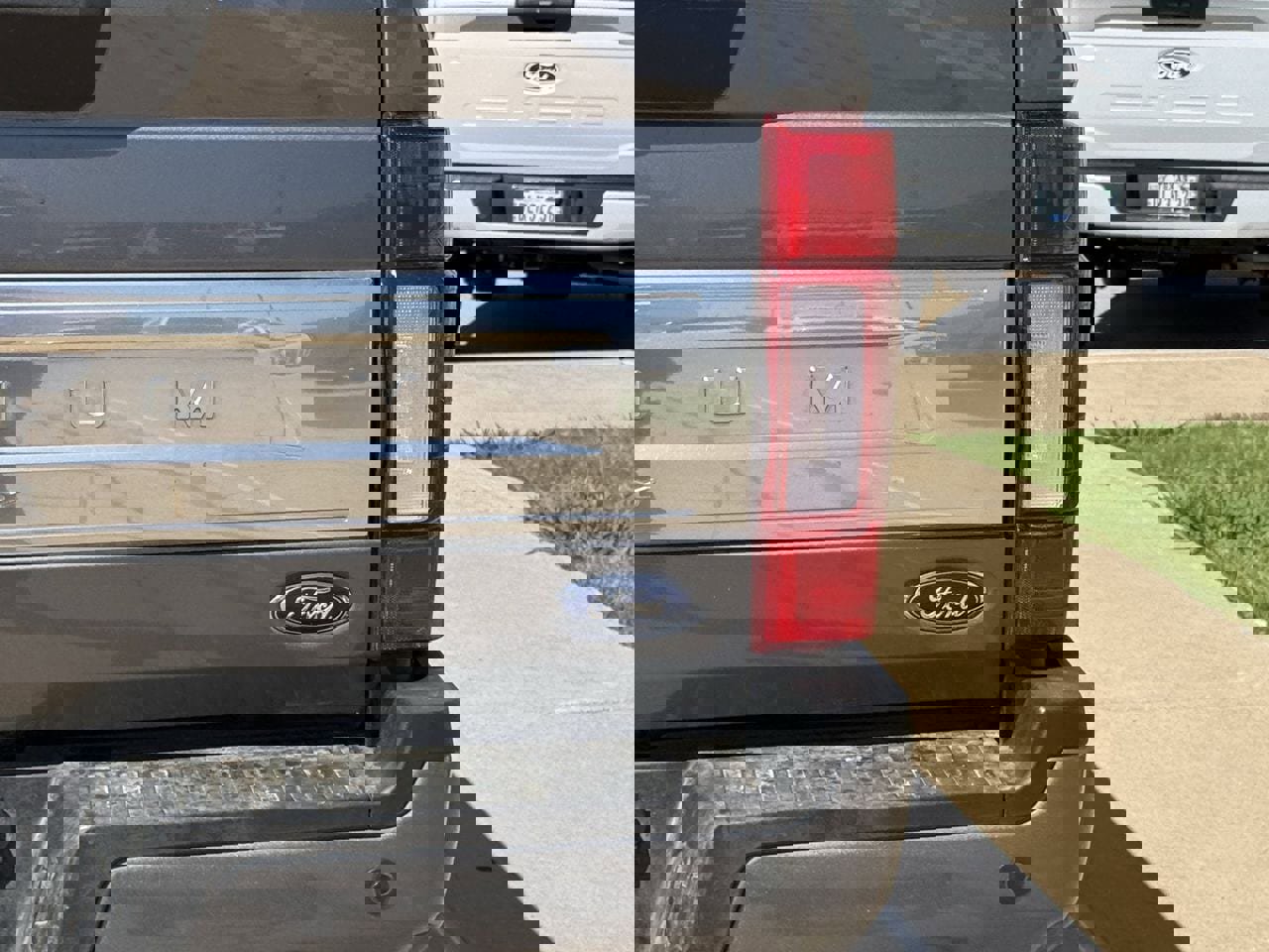 Certified 2022 Ford F350 Platinum image 7