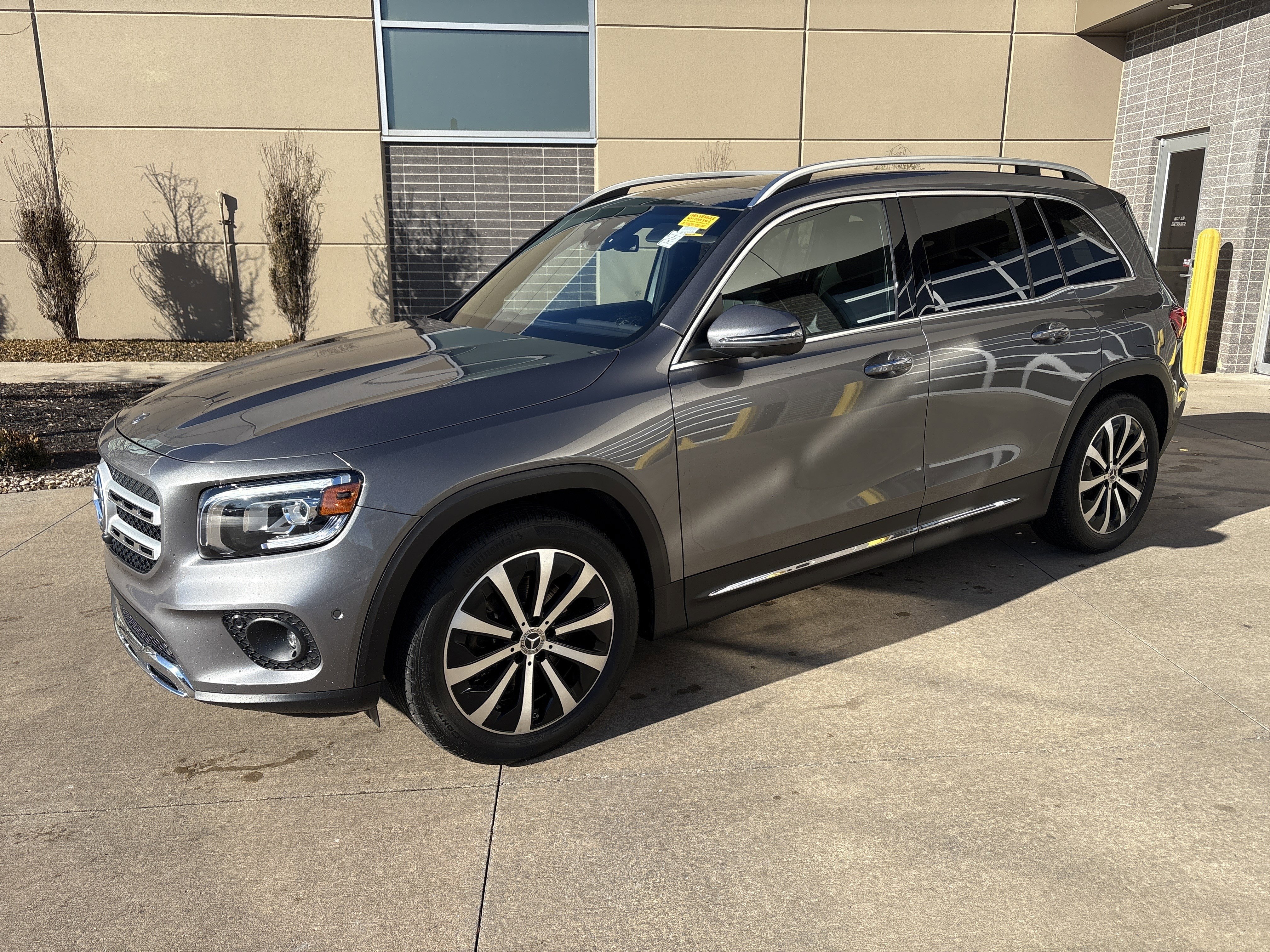 Used 2020 Mercedes-Benz GLB 250 4MATIC image 5