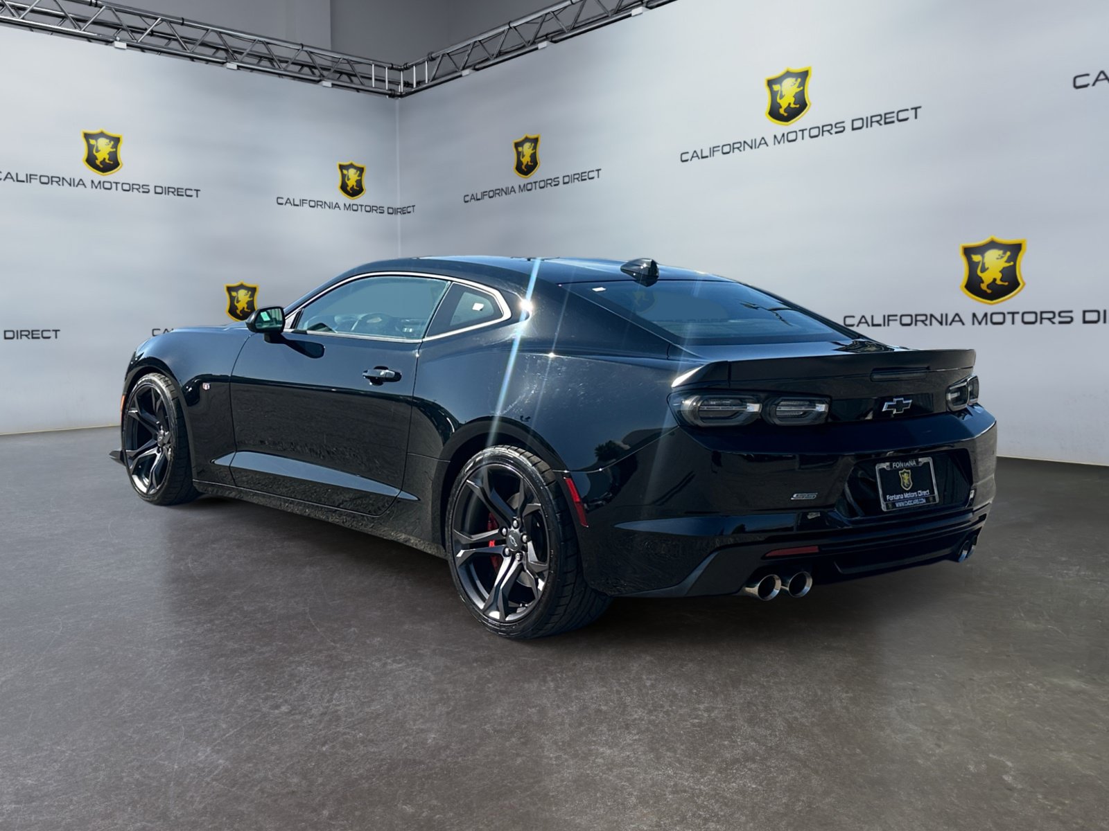 Used 2020 Chevrolet Camaro SS RWD image 3