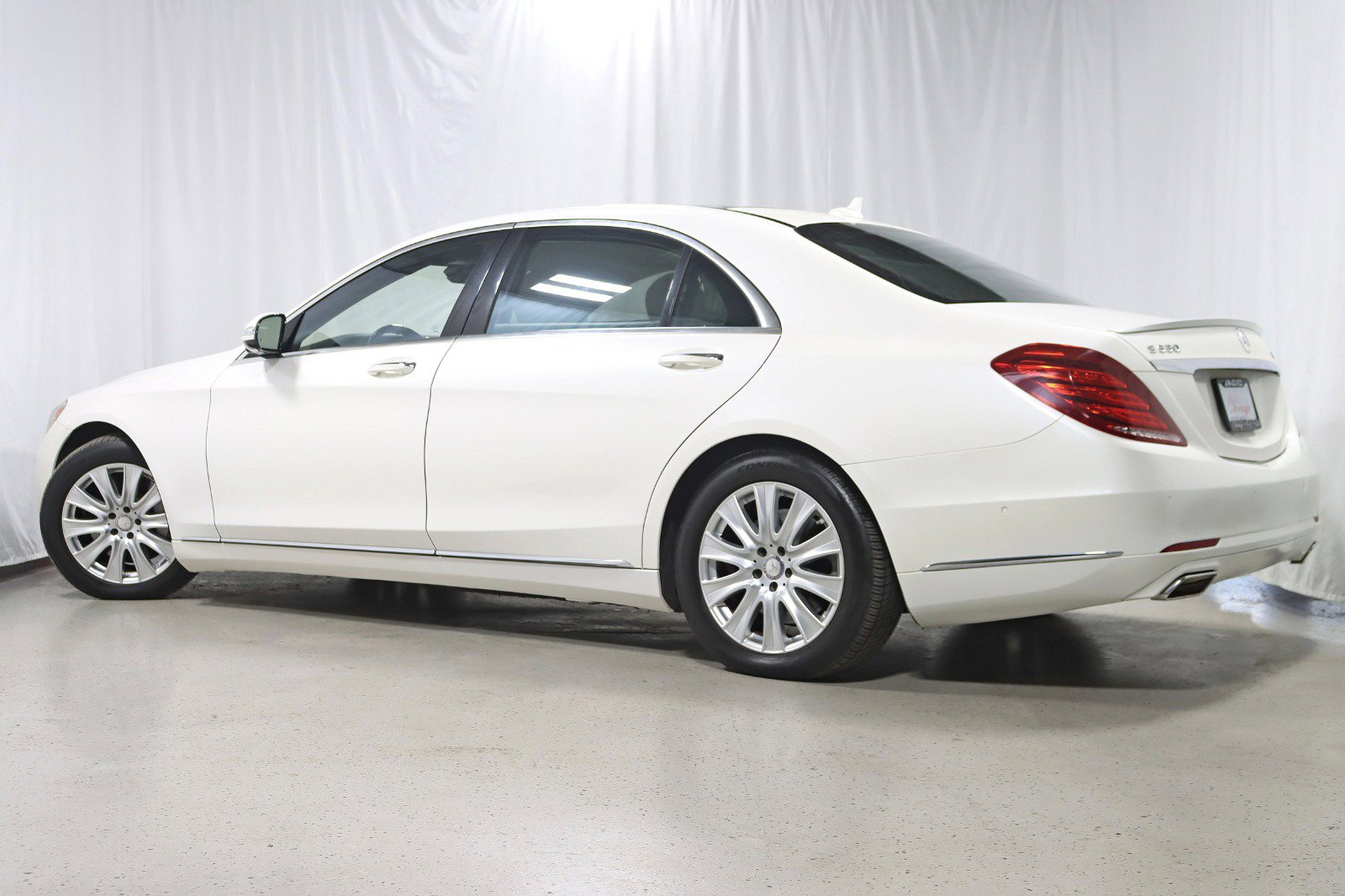 Used 2015 Mercedes-Benz S 550 4MATIC Sedan image 9