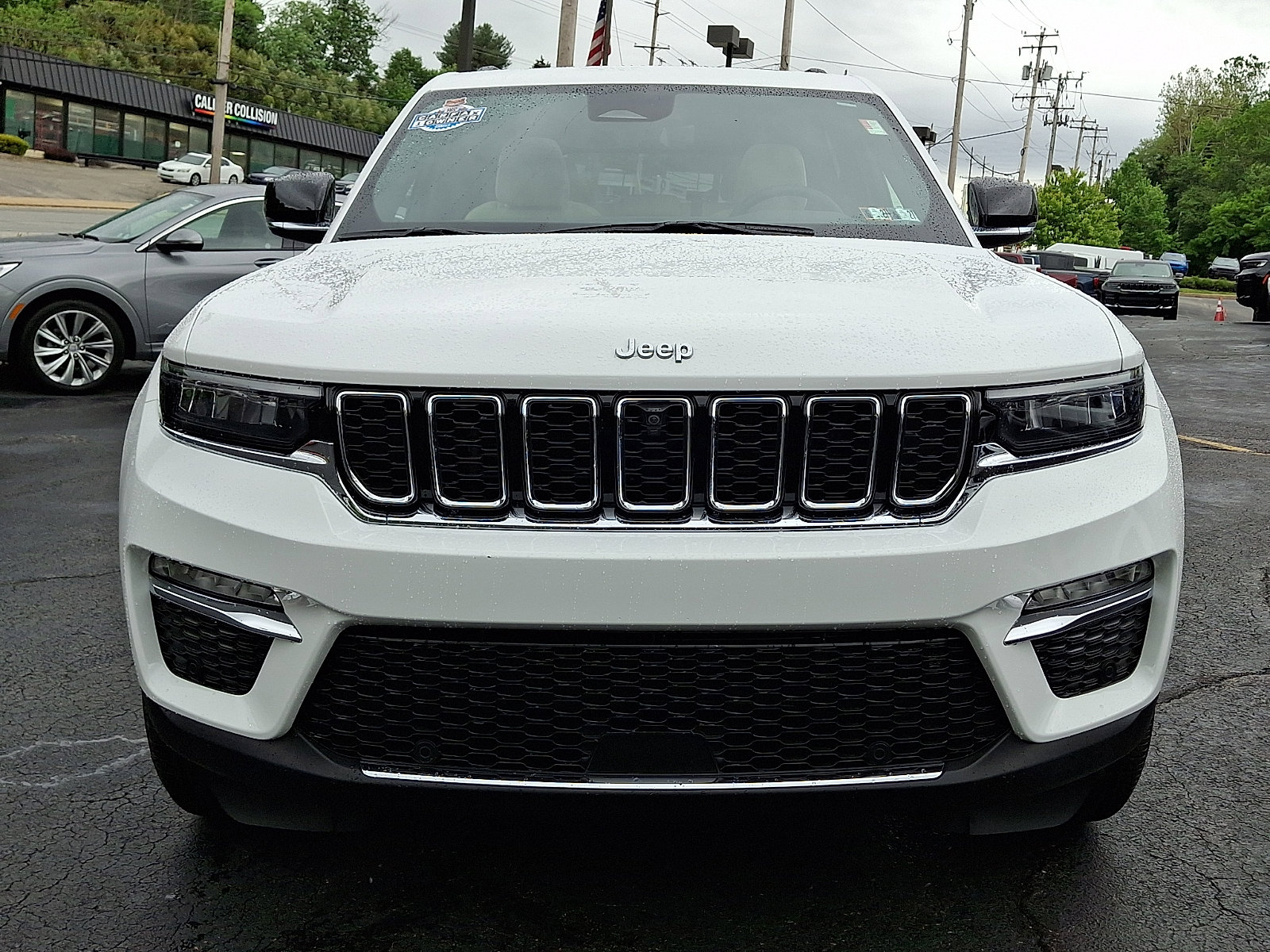Certified 2025 Jeep Grand Cherokee Limited w/ Luxury Tech Group II AWD/4WD image 2