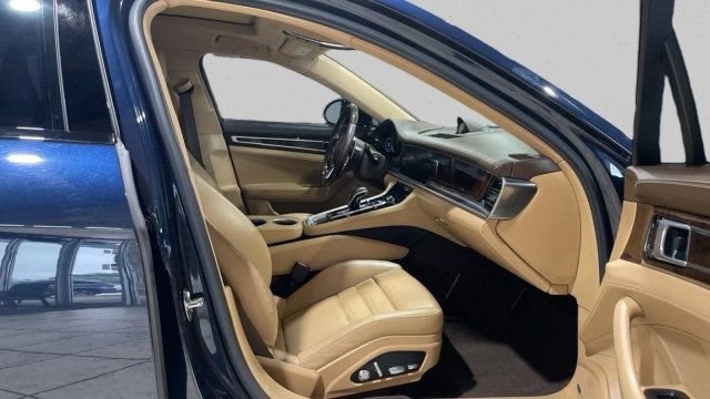 Used 2018 Porsche Panamera 4S AWD/4WD image 18