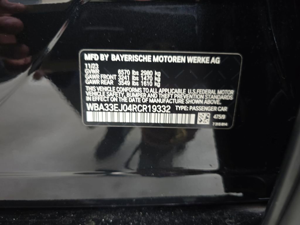 Certified 2024 BMW 760i xDrive w/ Luxury Rear Seating Package AWD/4WD image 34