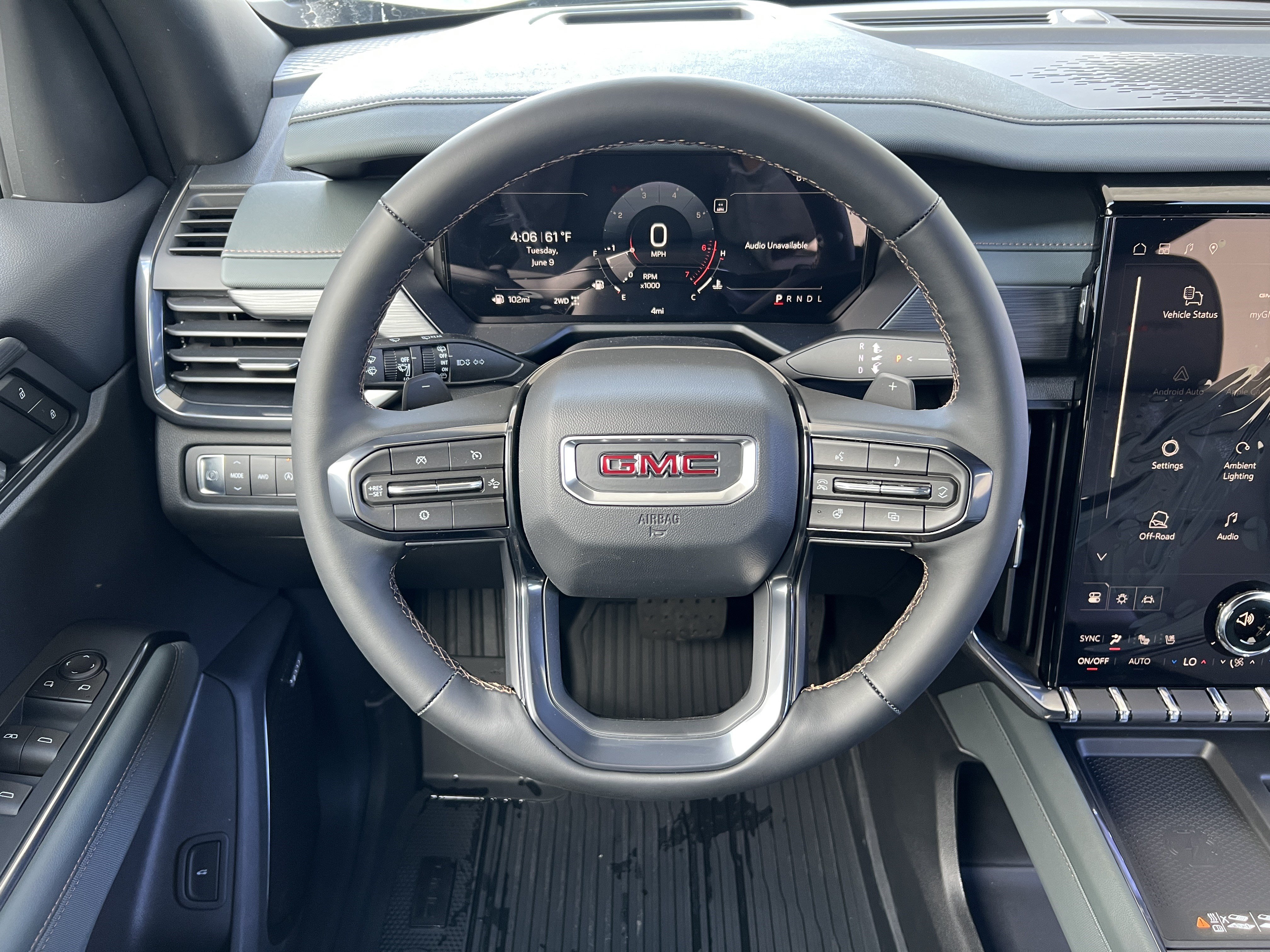 New 2026 GMC Acadia AT4 w/ Luxury Package AWD/4WD image 30