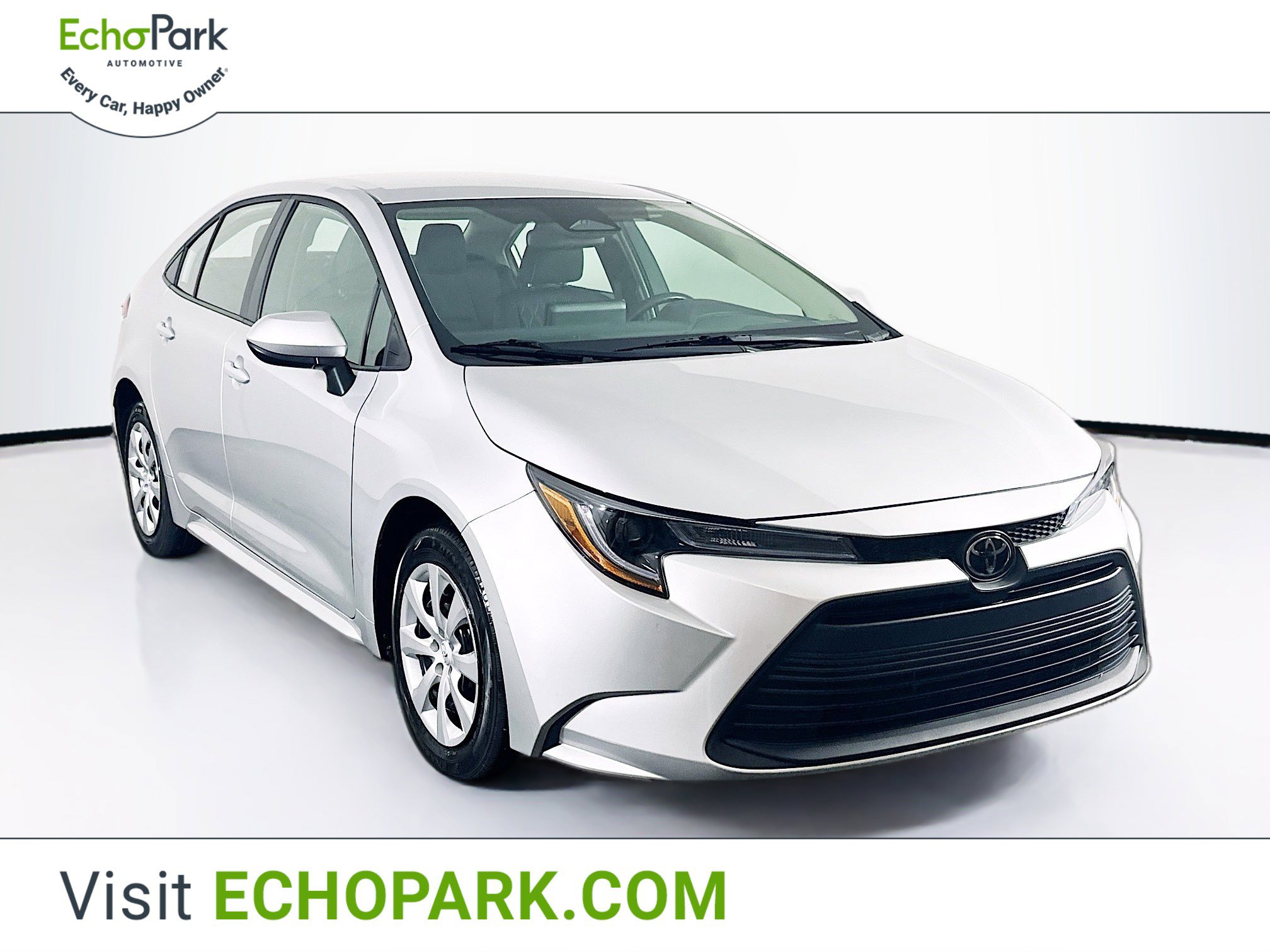 Used 2025 Toyota Corolla LE image 1