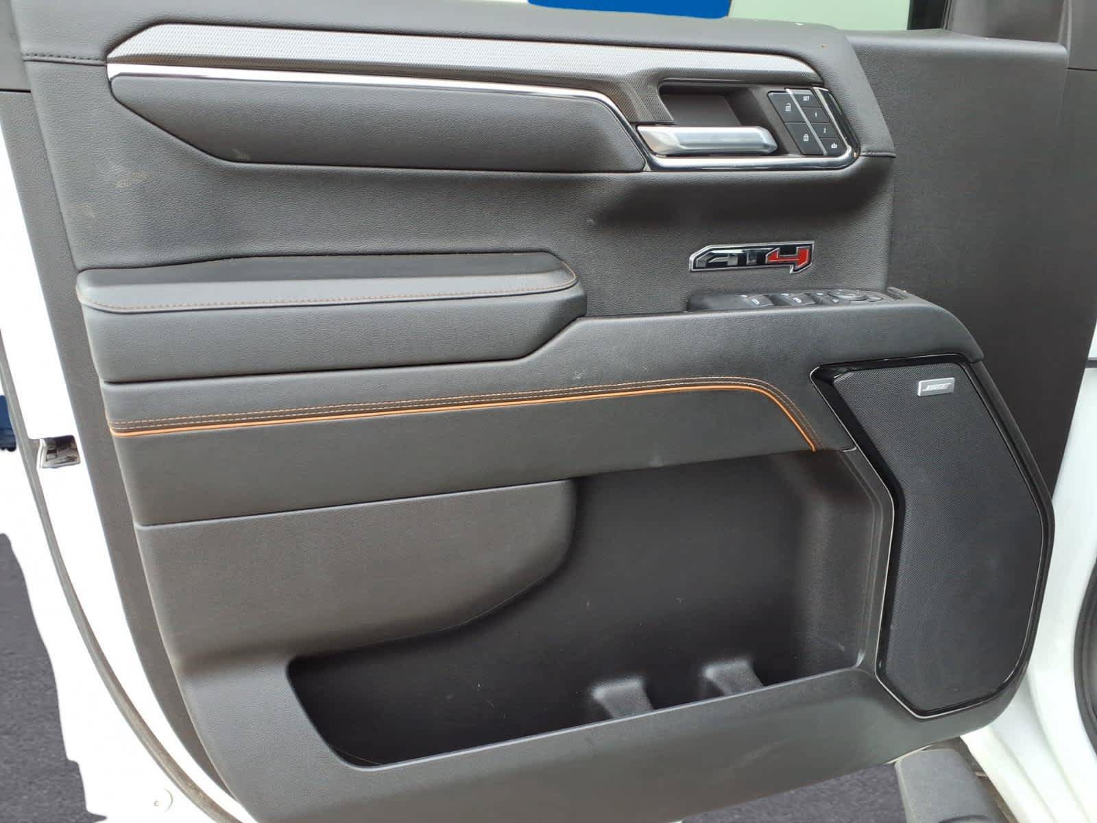 Used 2024 GMC Sierra 1500 AT4 w/ Technology Package image 11