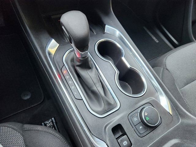 Used 2023 Chevrolet Traverse LT image 24