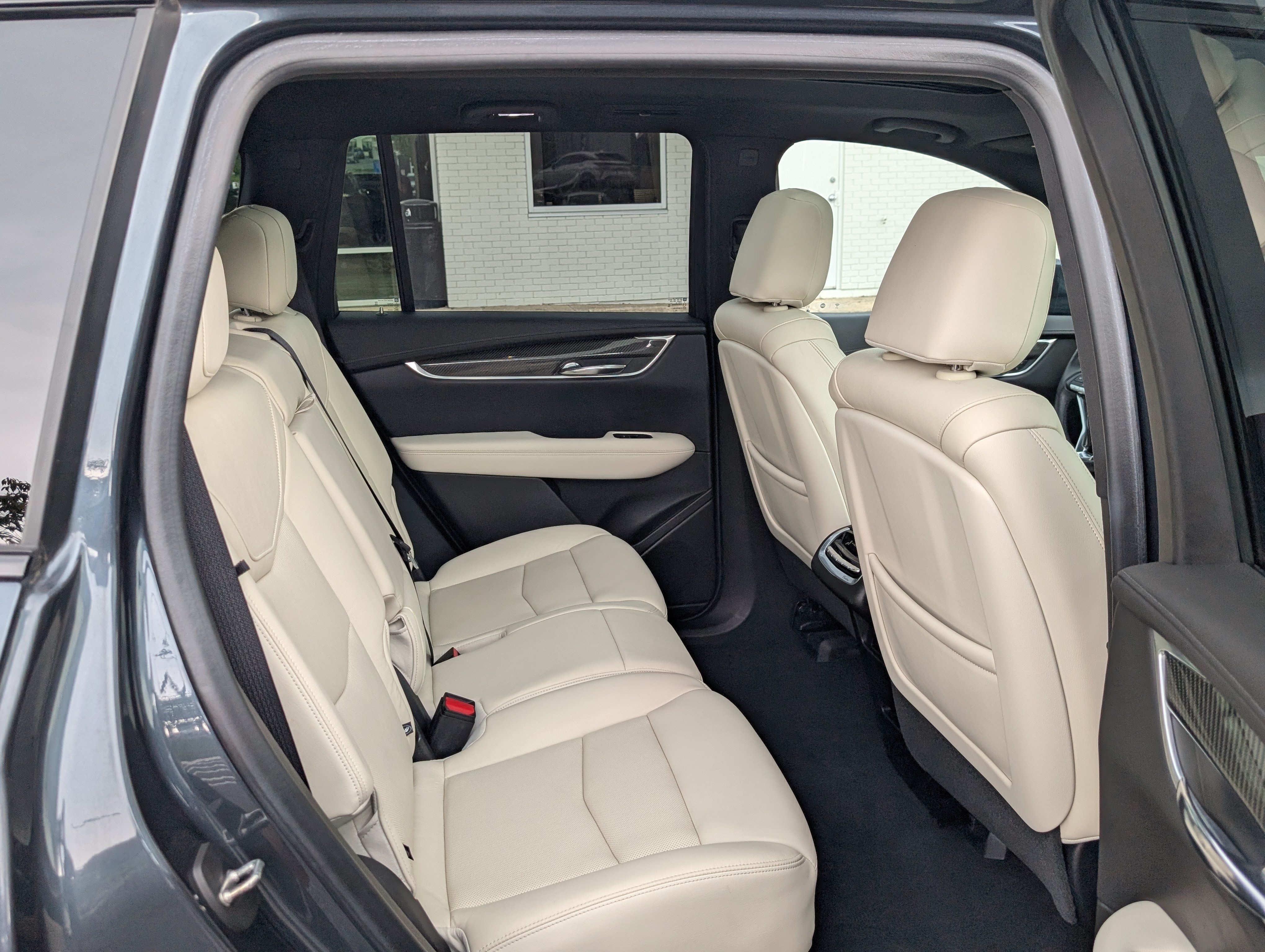 Used 2020 Cadillac XT6 Sport AWD/4WD image 12