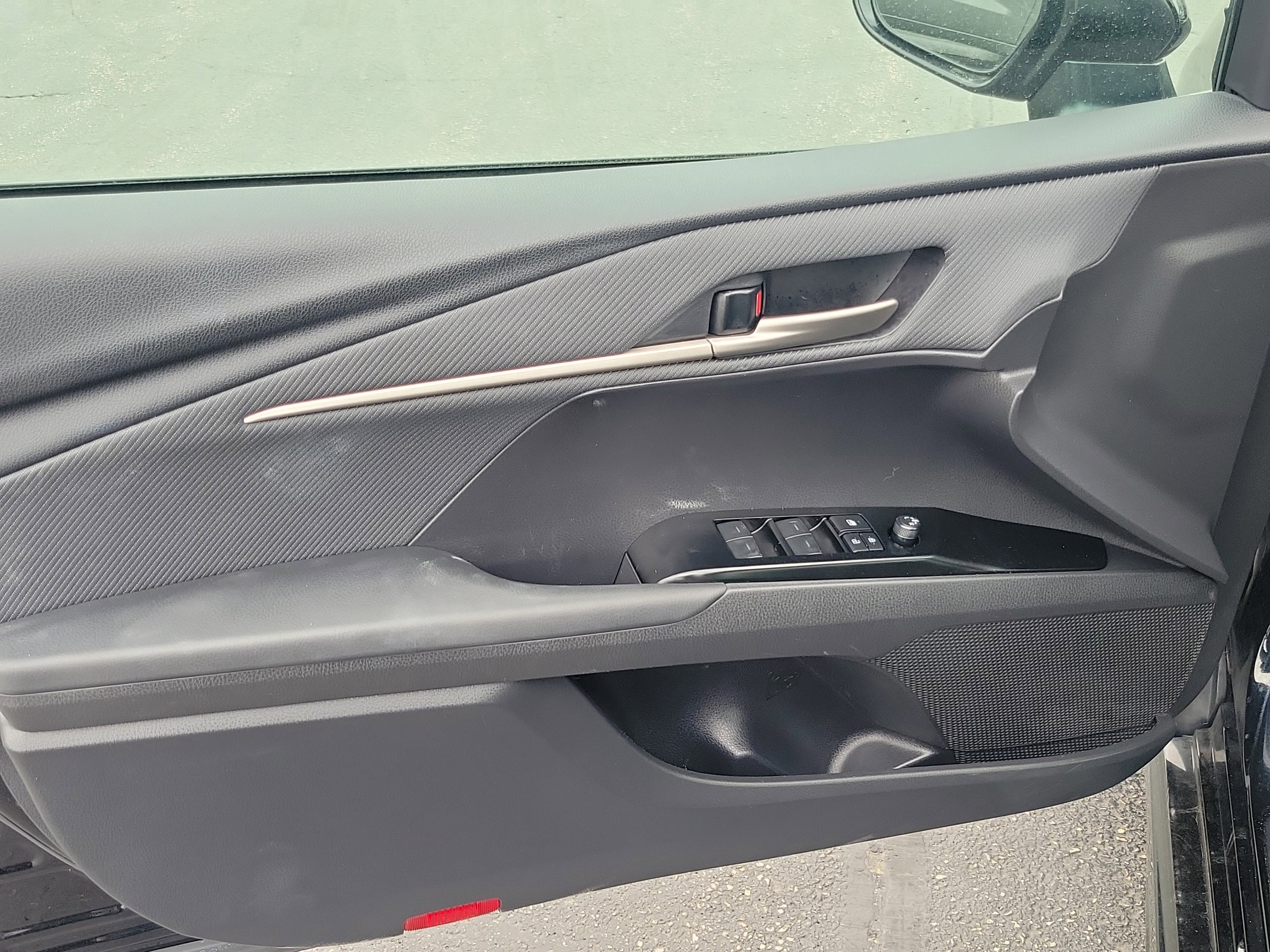 Certified 2025 Toyota Camry SE image 12