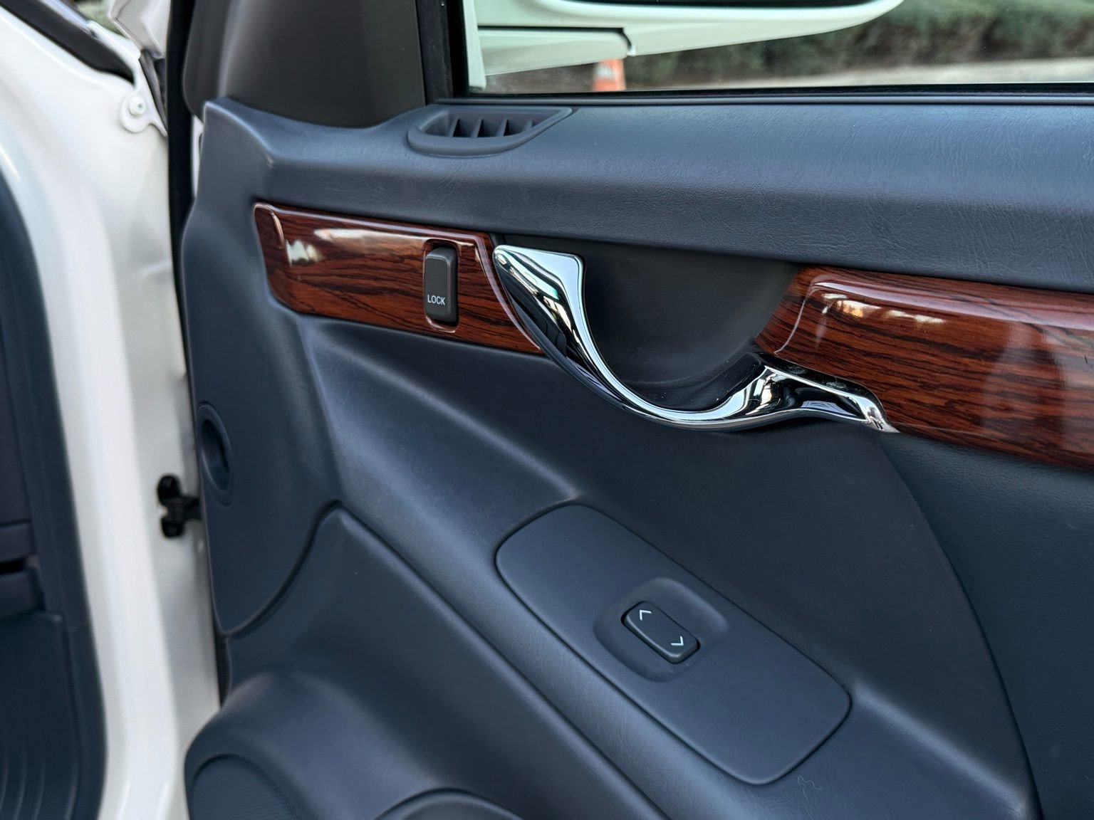 Used 2002 Cadillac De Ville image 19