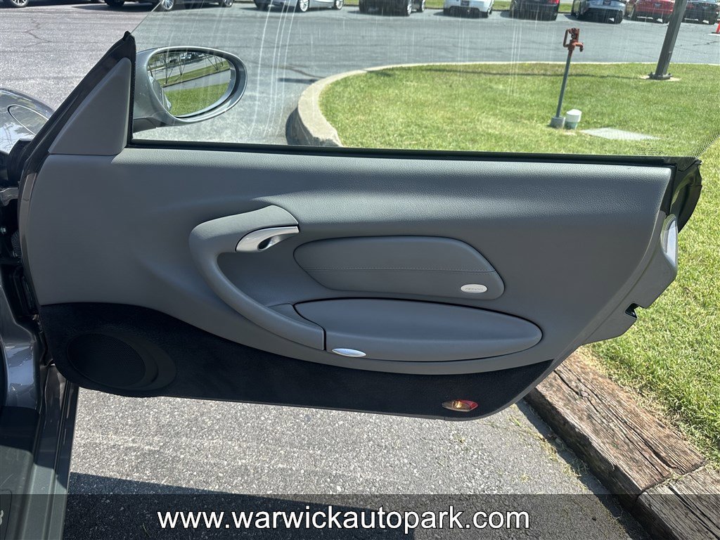 Used 2001 Porsche 911 GT3 RS image 21