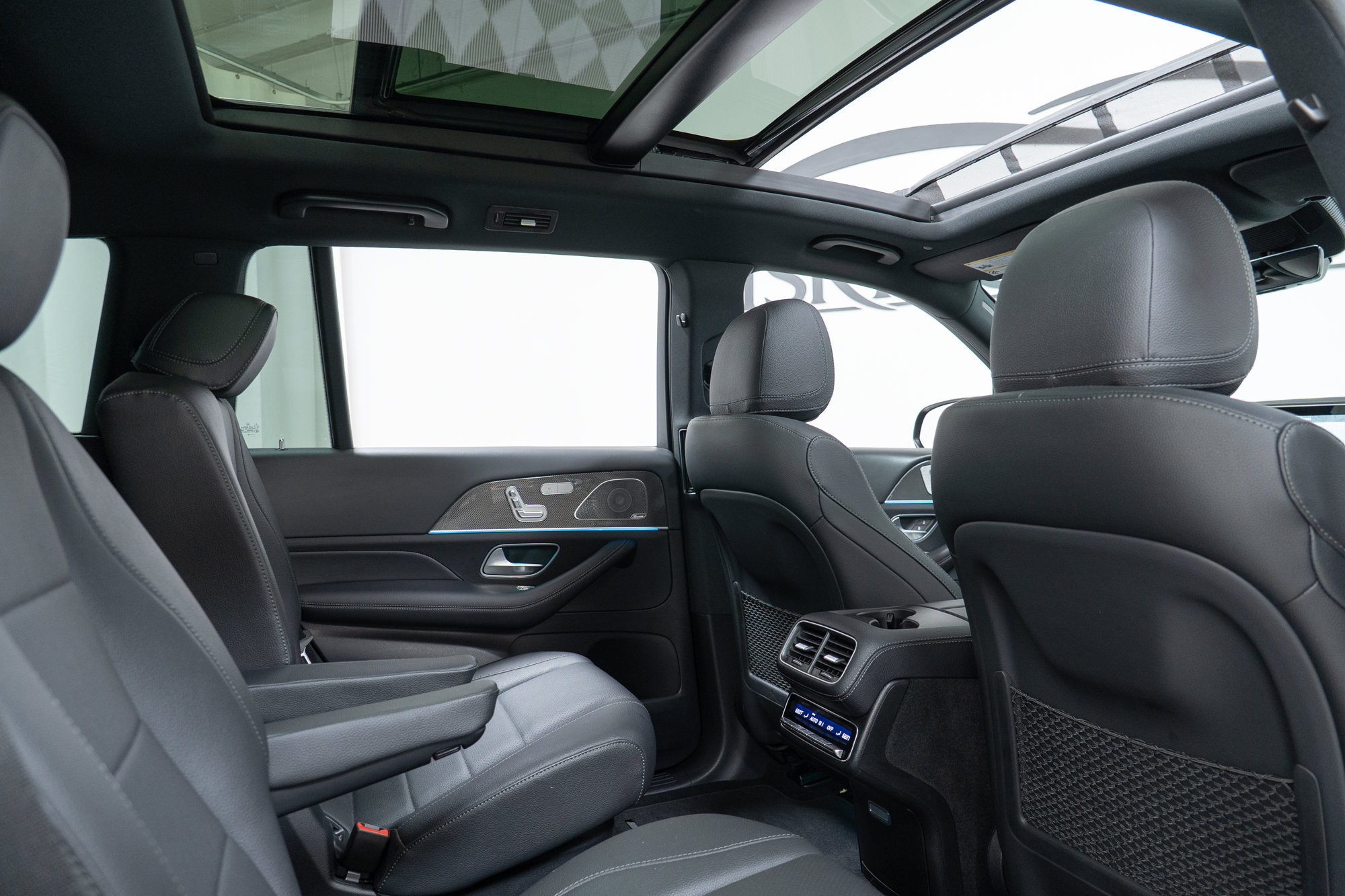 Certified 2022 Mercedes-Benz GLS 450 4MATIC w/ AMG Line Exterior image 23